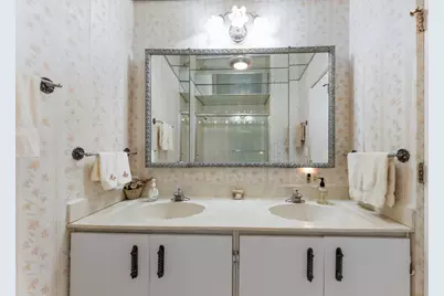 9010 Pottawattami Drive, Skokie, IL 60076 - Photo 24