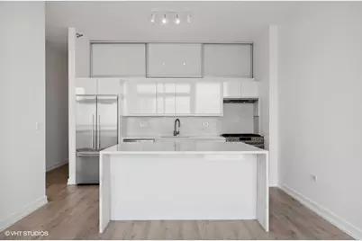 235 W Van Buren Street #2213, Chicago, IL 60607 - Photo 6