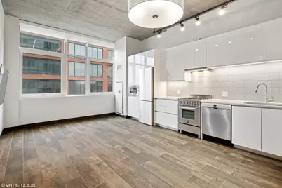 171 N Aberdeen Street #605, Chicago, IL 60607 - Photo 2