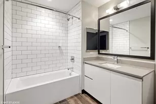 171 N Aberdeen St, Chicago, IL 60607 - Photo 8