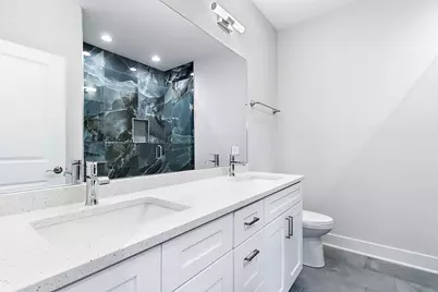 [Address not provided], Chicago, IL 60653 - Photo 12