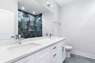 [Address not provided], Chicago, IL 60653 - Photo 12