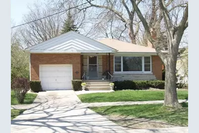 711 Locust Road, Wilmette, IL 60091 - Photo 1