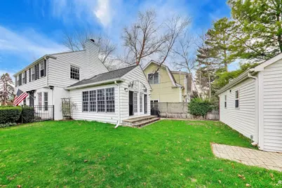 2100 Elmwood Avenue, Wilmette, IL 60091 - Photo 24