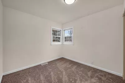 917 Parks Lane, Ottawa, IL 61350 - Photo 16