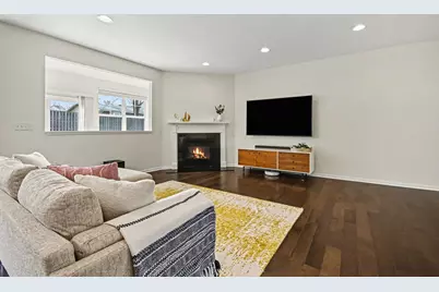 2515 Leander Court, Woodridge, IL 60517 - Photo 8