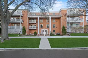 81 S 6th Ave, La Grange, IL 60525 - Photo 1