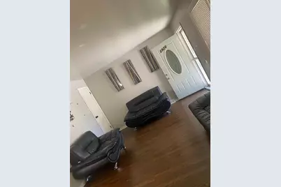 8926 S Lowe Avenue, Chicago, IL 60620 - Photo 2