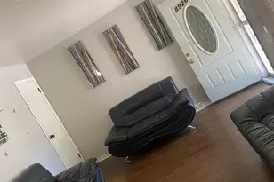 8926 S Lowe Ave, Chicago, IL 60620 - Photo 2