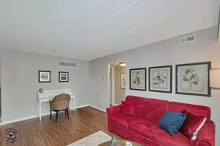 13240 W Circle Dr Pkwy, Crestwood, IL 60418 - Photo 4