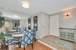 13240 W Circle Dr Pkwy, Crestwood, IL 60418 - Photo 10
