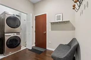 3920 N Sheridan Rd, Chicago, IL 60613 - Photo 24