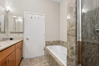3920 N Sheridan Road #301, Chicago, IL 60613 - Photo 18