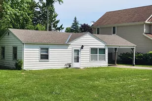 441 Linden Ln, Antioch, IL 60002 - Photo 1