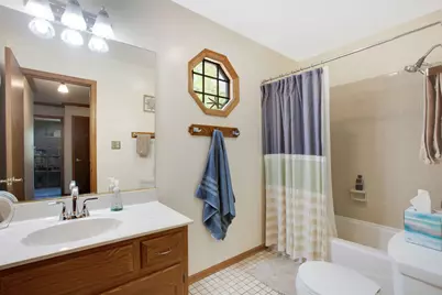 110 Courtney Lane, Cary, IL 60013 - Photo 18