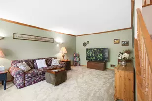 110 Courtney Ln, Cary, IL 60013 - Photo 2