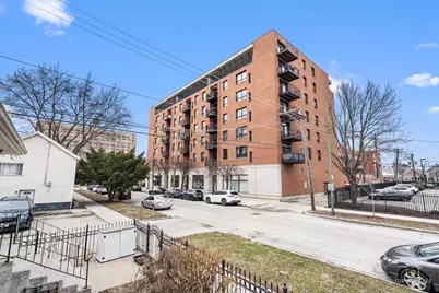 974 W 35th Place, Chicago, IL 60609 - Photo 18