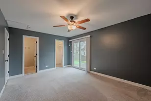 1736 Ranchview Dr, Naperville, IL 60565 - Photo 14