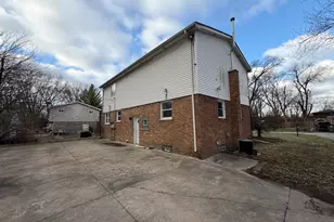 15441 East End St, Dolton, IL 60419 - Photo 4