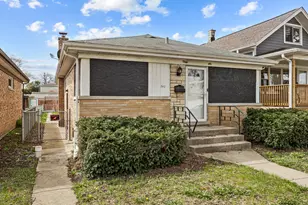 742 Bellwood Ave, Bellwood, IL 60104 - Photo 2