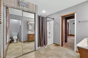 1210 Fairview Ave, Rockford, IL 61101 - Photo 16