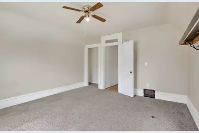 1210 Fairview Avenue, Rockford, IL 61101 - Photo 26