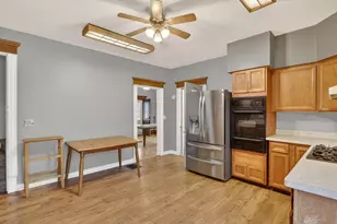 1210 Fairview Ave, Rockford, IL 61101 - Photo 12