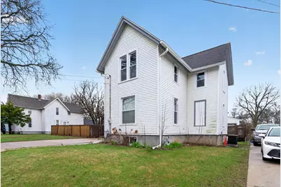 1210 Fairview Avenue, Rockford, IL 61101 - Photo 4