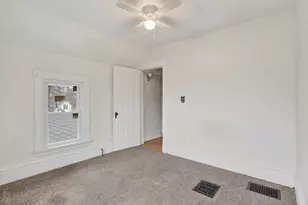 1210 Fairview Ave, Rockford, IL 61101 - Photo 22