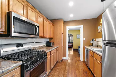 811 Ellwood Avenue, Dekalb, IL 60115 - Photo 8