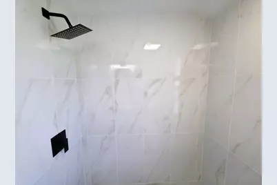10055 S Oglesby Avenue, Chicago, IL 60617 - Photo 22
