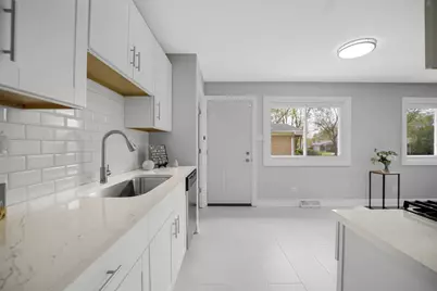 527 N Virginia Avenue, Glenwood, IL 60425 - Photo 10