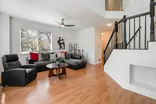 1431 Doolittle Ln, Grayslake, IL 60030 - Photo 4