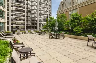 25 E Superior St, Chicago, IL 60611 - Photo 18