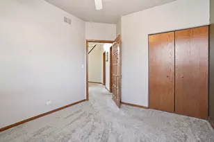 392 E 17th Pl, Lombard, IL 60148 - Photo 14