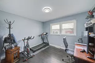 581 Welter Dr, Wood Dale, IL 60191 - Photo 16