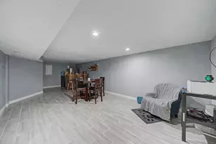 581 Welter Dr, Wood Dale, IL 60191 - Photo 20