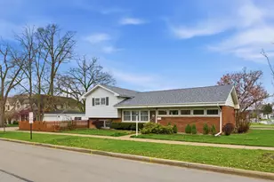 155 E Madison St, Elmhurst, IL 60126 - Photo 2