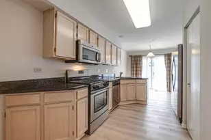 1291 Orleans Dr, Mundelein, IL 60060 - Photo 8
