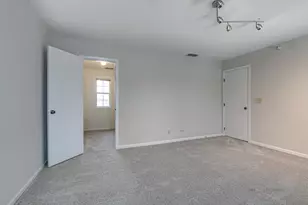 1291 Orleans Dr, Mundelein, IL 60060 - Photo 14