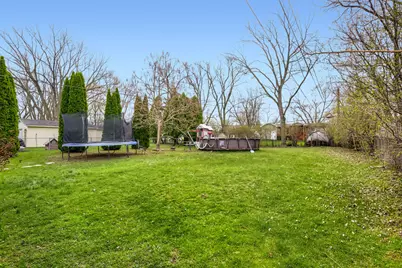 18647 W Pamela Place, Gurnee, IL 60031 - Photo 26