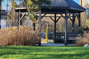 606 E Woodland Park Ave, Chicago, IL 60616 - Photo 2