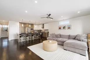 2707 W Belmont Ave, Chicago, IL 60618 - Photo 8