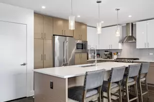 2707 W Belmont Ave, Chicago, IL 60618 - Photo 12