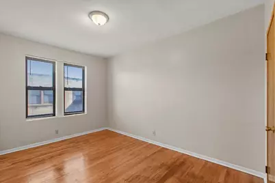 1934 E 74th Street #302, Chicago, IL 60649 - Photo 2