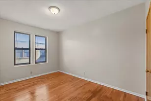 1934 E 74th St, Chicago, IL 60649 - Photo 2