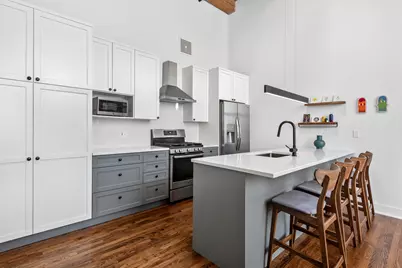 [Address not provided], Chicago, IL 60607 - Photo 2