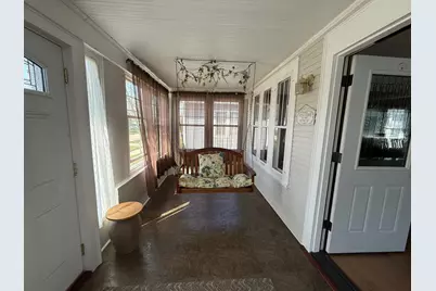 1014 Massena Avenue, Waukegan, IL 60085 - Photo 2