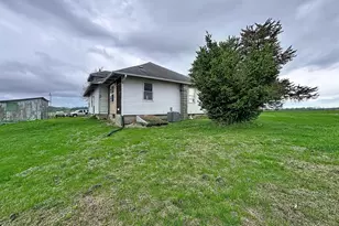 12694 Meredosia Rd, Albany, IL 61230 - Photo 18