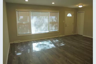 1808 W Ridgeland Avenue, Waukegan, IL 60085 - Photo 4